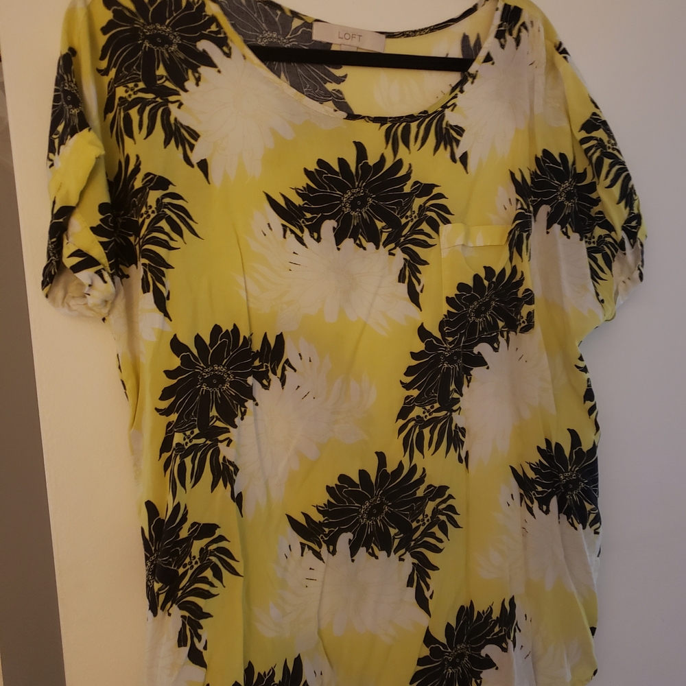 LOFT Women's Yellow Floral Top